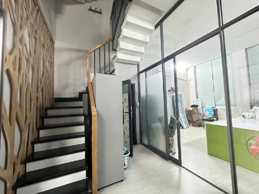 bán nhà Lê Thị Riêng Quận 12