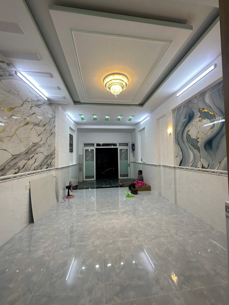 ban nha Tan Thoi Hiep Quan 12