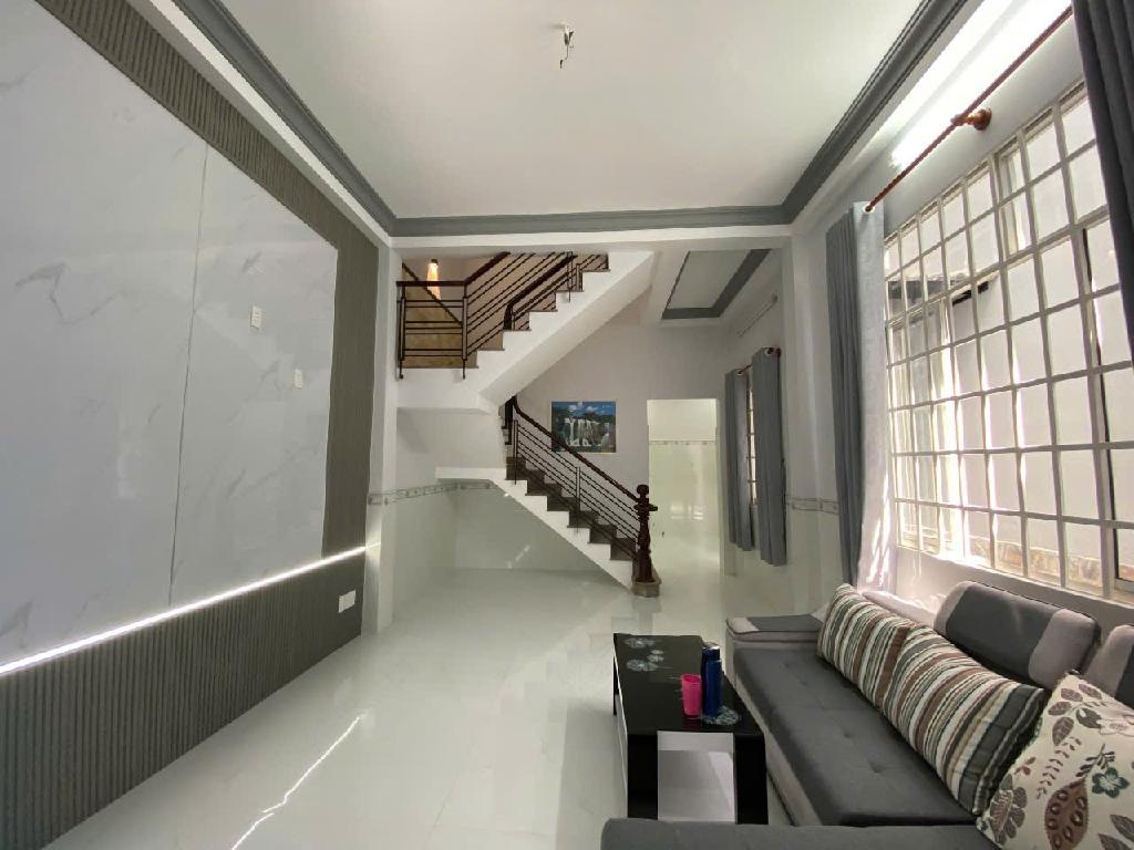 bán nhà mặt tiền phạm văn chiêu