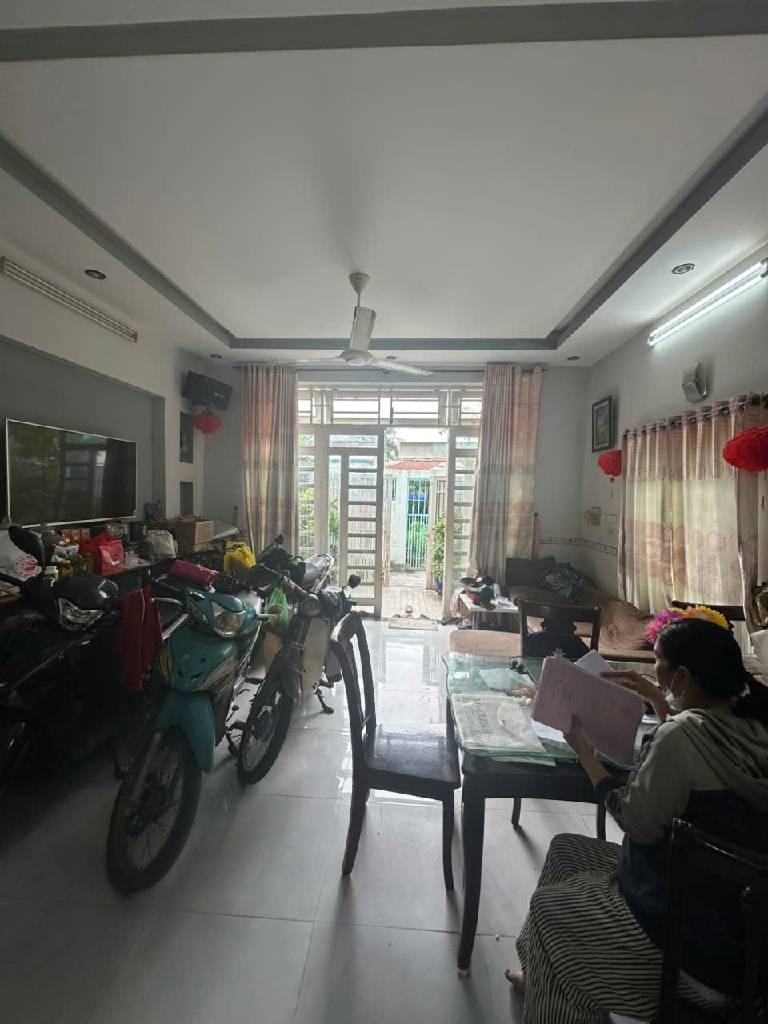 nhà bán đường vười lài, Q12