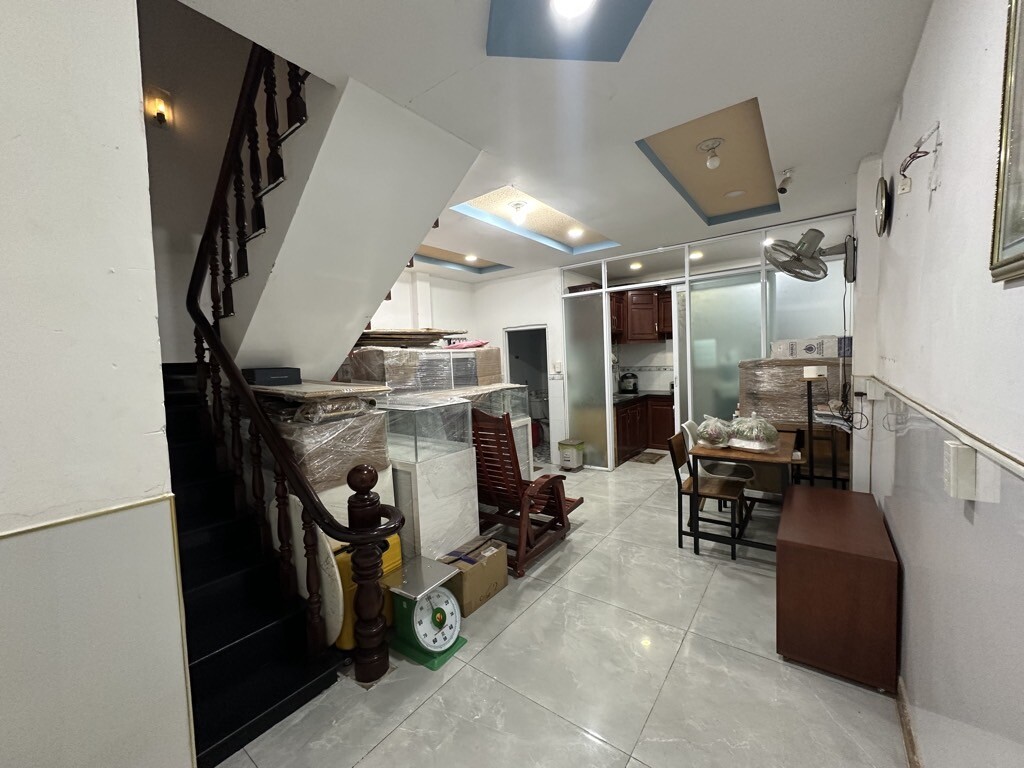 Bán nhà hẻm 12 Thạnh Lộc 27 An Phú Đông Quận 12, diện tích 73m2, 2 tầng 4PN